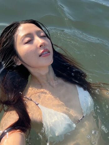 Phoeberuchen leaked private photo uncensored HD quality
