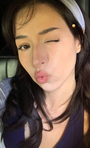 Pokimane  page leaked private photo uncensored HD quality