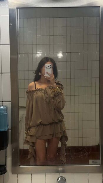 Pokimane  page leaked private photo uncensored HD quality