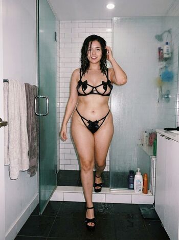 Pokimane  page leaked private photo uncensored HD quality