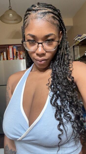 Pretty yunique leaked private photo uncensored HD quality