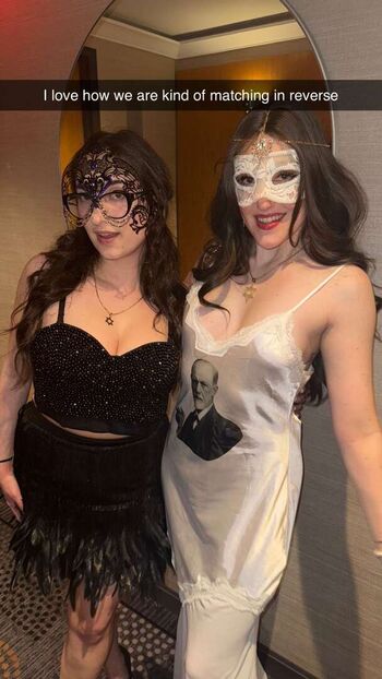 Qveenjulia  page leaked private photo uncensored HD quality