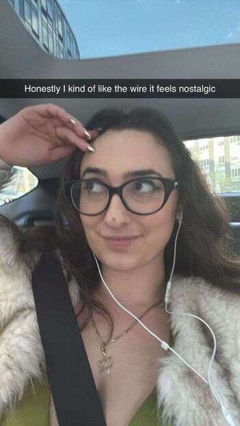 Qveenjulia leaked private photo uncensored HD quality