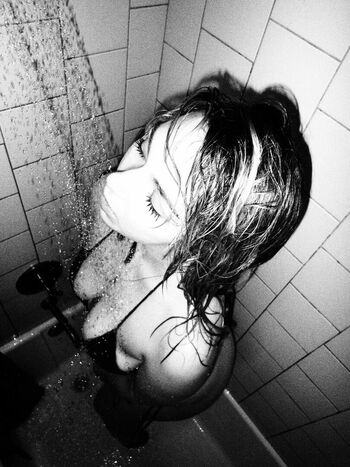 Reddishblu leaked private photo uncensored HD quality