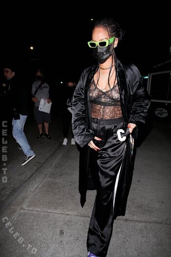 Rihanna leaked private photo uncensored HD quality