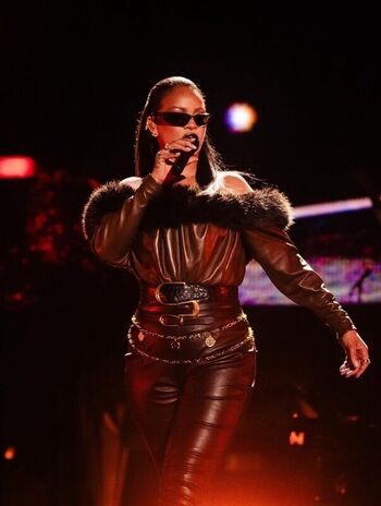 Rihanna leaked private photo uncensored HD quality