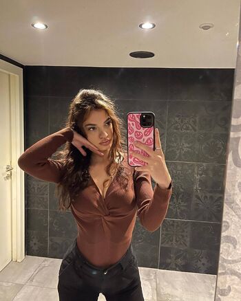 Rossela janina leaked private photo uncensored HD quality