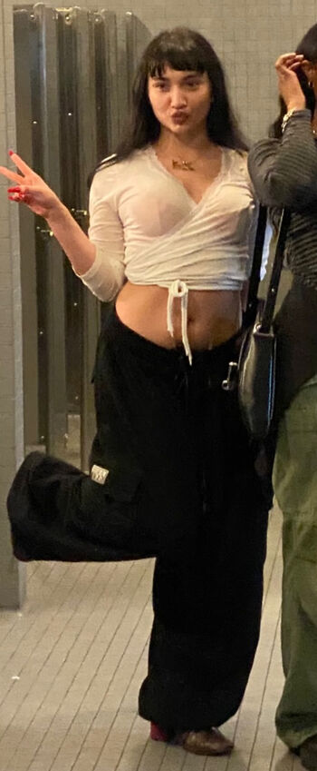Rowan blanchard leaked private photo uncensored HD quality