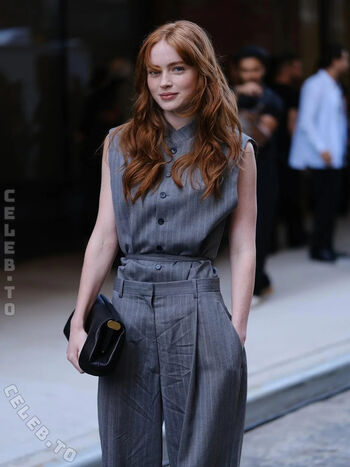 Sadie sink page leaked private photo uncensored HD quality