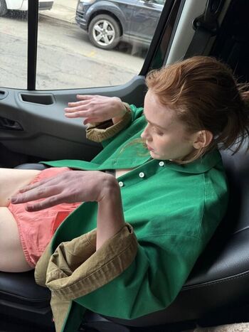 Sadie sink page leaked private photo uncensored HD quality