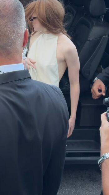 Sadie sink page leaked private photo uncensored HD quality