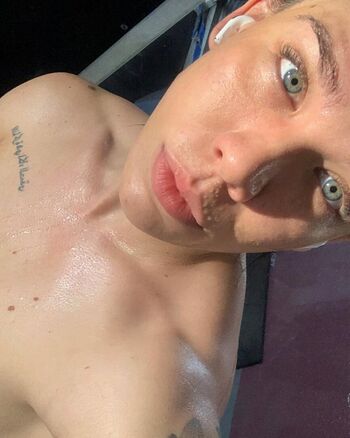 Saradas e cavalas page leaked private photo uncensored HD quality