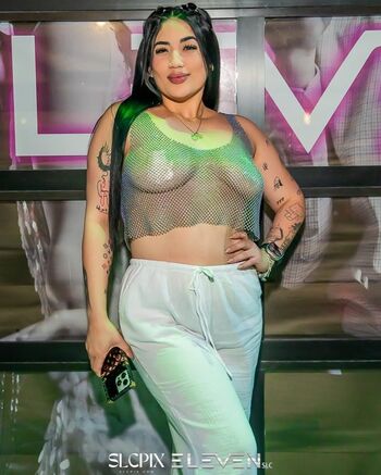 See through page leaked private photo uncensored HD quality