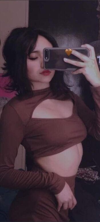 Show your girlfriend leaked private photo uncensored HD quality