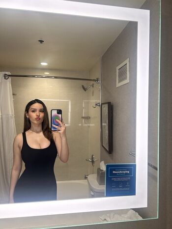 Simplyneidaa leaked private photo uncensored HD quality