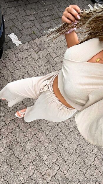 Sofielovely leaked private photo uncensored HD quality