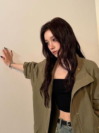 Song yuqi page leaked private photo uncensored HD quality