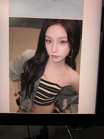 Song yuqi page leaked private photo uncensored HD quality