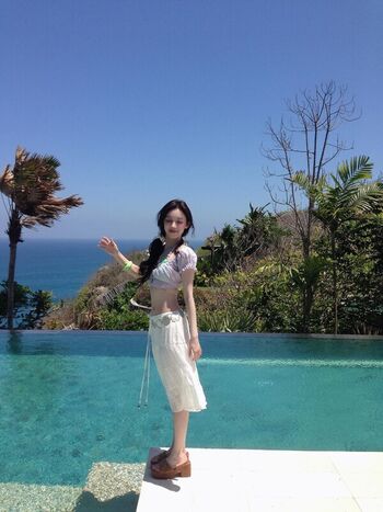 Song yuqi page leaked private photo uncensored HD quality