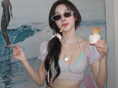 Song yuqi page leaked private photo uncensored HD quality