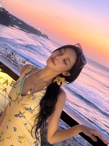 Song yuqi page leaked private photo uncensored HD quality