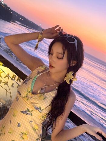 Song yuqi page leaked private photo uncensored HD quality