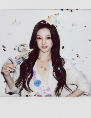 Song yuqi page leaked private photo uncensored HD quality