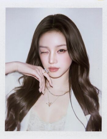 Song yuqi page leaked private photo uncensored HD quality
