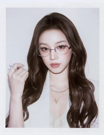 Song yuqi page leaked private photo uncensored HD quality