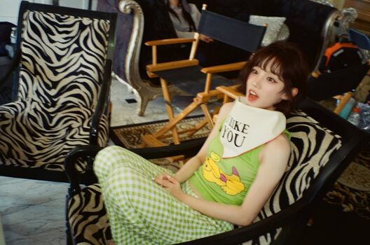 Song yuqi page leaked private photo uncensored HD quality