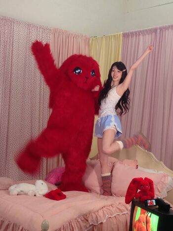 Song yuqi page leaked private photo uncensored HD quality