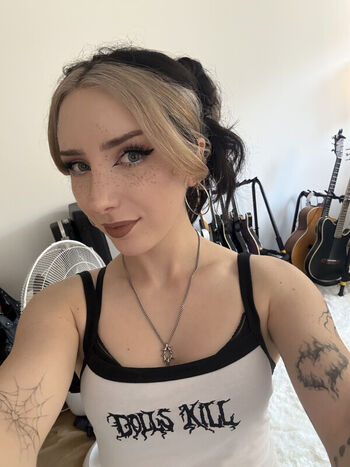 Sophie burrell page leaked private photo uncensored HD quality