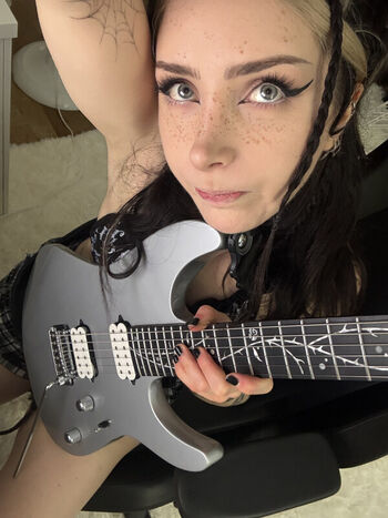 Sophie burrell page leaked private photo uncensored HD quality