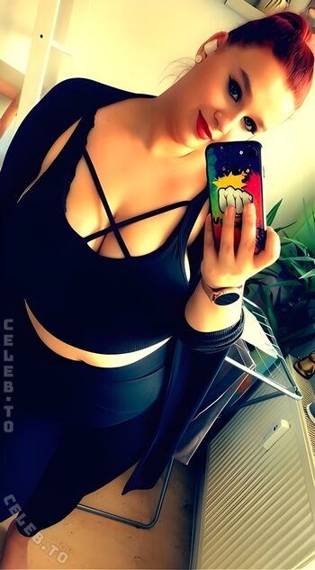 Sophieschmande leaked private photo uncensored HD quality
