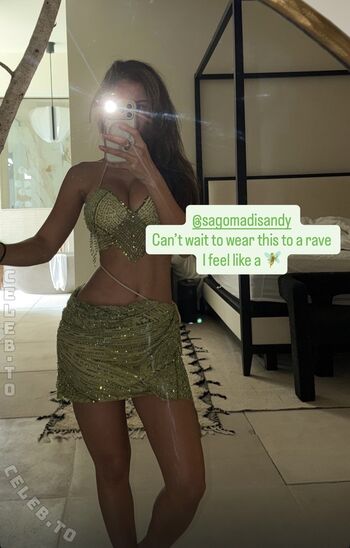 Sssniperwolf  page leaked private photo uncensored HD quality