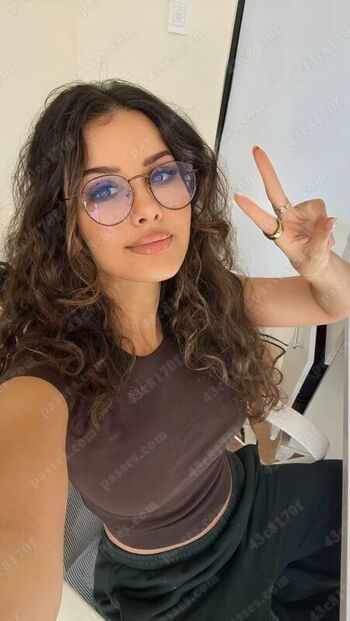 Sssniperwolf  page leaked private photo uncensored HD quality