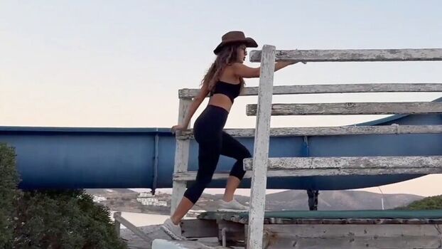 Sssniperwolf  page leaked private photo uncensored HD quality