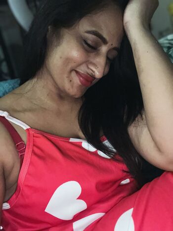 Sujatha simhadri leaked private photo uncensored HD quality