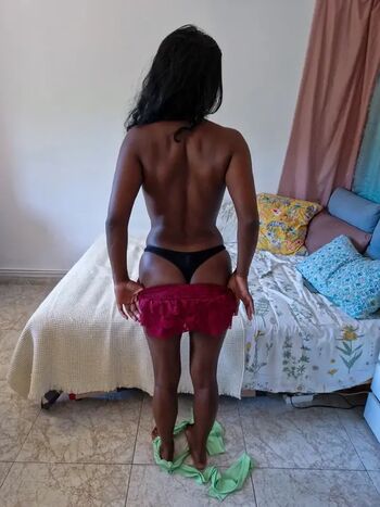 Suraya ndia leaked private photo uncensored HD quality