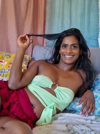 Suraya ndia leaked private photo uncensored HD quality