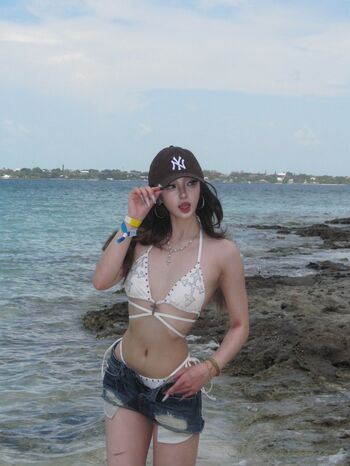 Susansunn leaked private photo uncensored HD quality