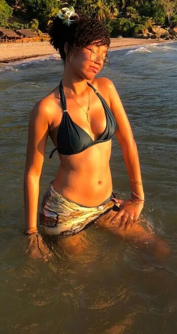 Suzanne leaked private photo uncensored HD quality