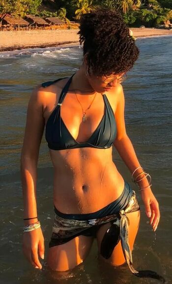 Suzanne leaked private photo uncensored HD quality