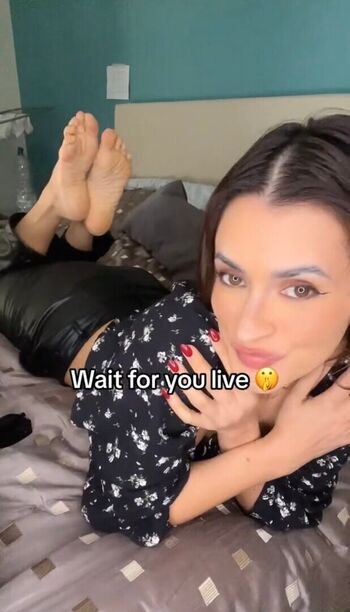 Sweet girl page leaked private photo uncensored HD quality