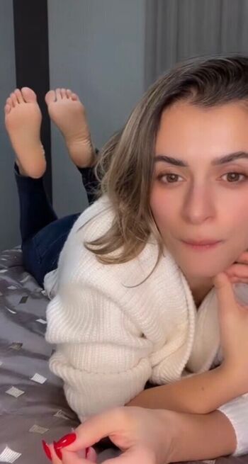 Sweet girl page leaked private photo uncensored HD quality