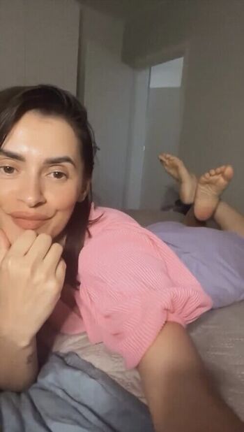 Sweet girl page leaked private photo uncensored HD quality