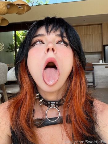 Sweetie fox  page leaked private photo uncensored HD quality