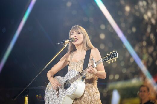 Taylor swift  page leaked private photo uncensored HD quality