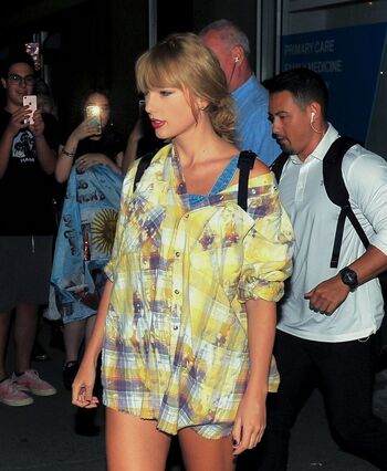 Taylor swift  page leaked private photo uncensored HD quality