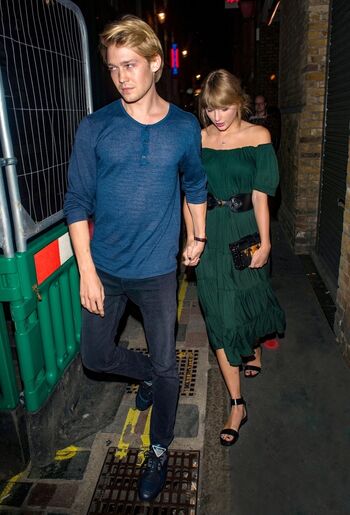 Taylor swift leaked private photo uncensored HD quality